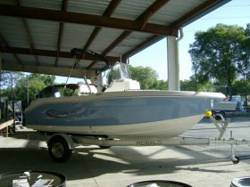 2022 Robalo R180 for sale at APOPKA MARINE in INVERNESS, FL