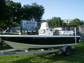 2014 Tidewater 1900 Bay for sale at APOPKA MARINE in INVERNESS, FL