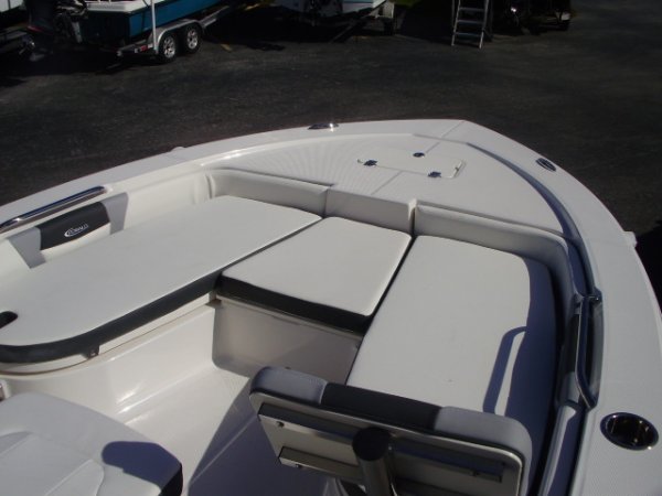 Bow Cushion 2023 Robalo 206 Cayman for sale in INVERNESS, FL