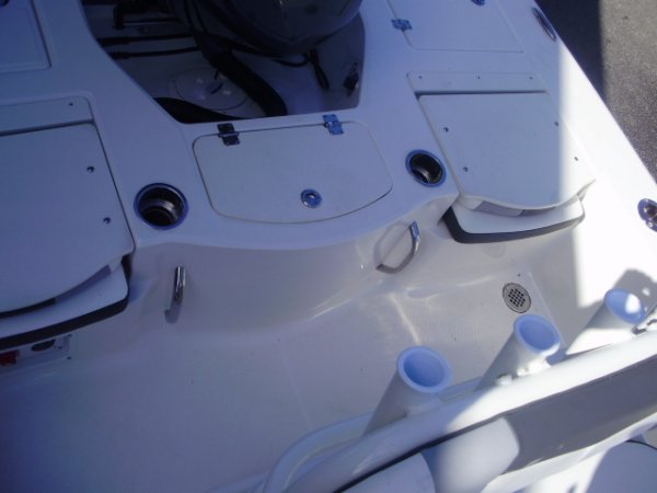 Rear Seats And Livewell 2023 Robalo 206 Cayman for sale in INVERNESS, FL