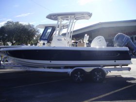 2023 Robalo 226 for sale at APOPKA MARINE in INVERNESS, FL