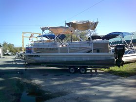 2012 Sweetwater 2286RE Coastal Pontoon for sale at APOPKA MARINE in INVERNESS, FL