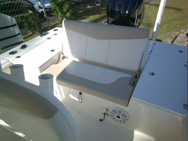 Pre-Owned 2017 Power Boat for sale 2017 Robalo 246 Cayman for sale in INVERNESS, FL