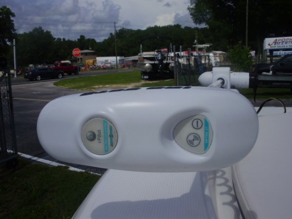 I-pilot Trolling Motor 2016 Robalo 226 for sale in INVERNESS, FL