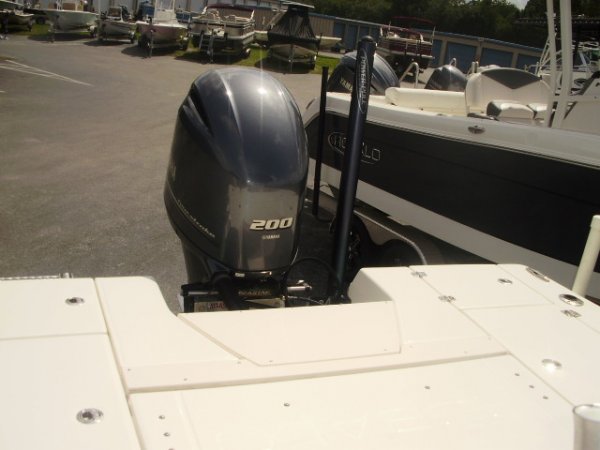 Yamaha 200 2016 Robalo 226 for sale in INVERNESS, FL