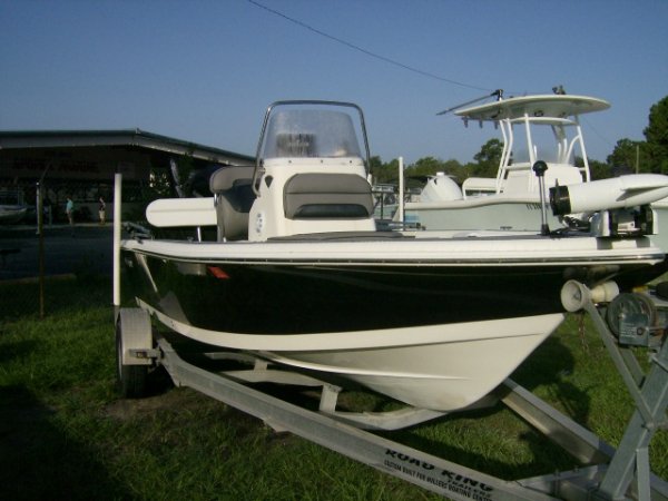 Pre-Owned 2014  powered Power Boat for sale 2014 Tidewater 1900 Bay for sale in INVERNESS, FL