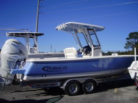 2023 Robalo 266 Cayman for sale at APOPKA MARINE in INVERNESS, FL