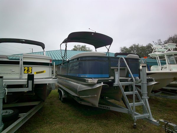 Used 2022 Qwest Angler for sale 2022 Qwest Angler 22' L820 Tri-toon for sale in INVERNESS, FL