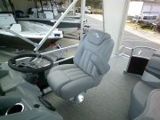 Helm Seat 2024 Bennington 20SVL for sale in INVERNESS, FL