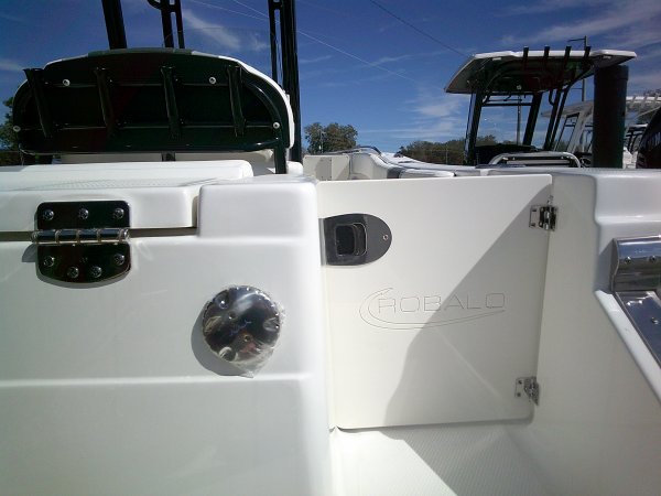 New 2024 Robalo R230 Power Boat for sale 2024 Robalo R230 for sale in INVERNESS, FL