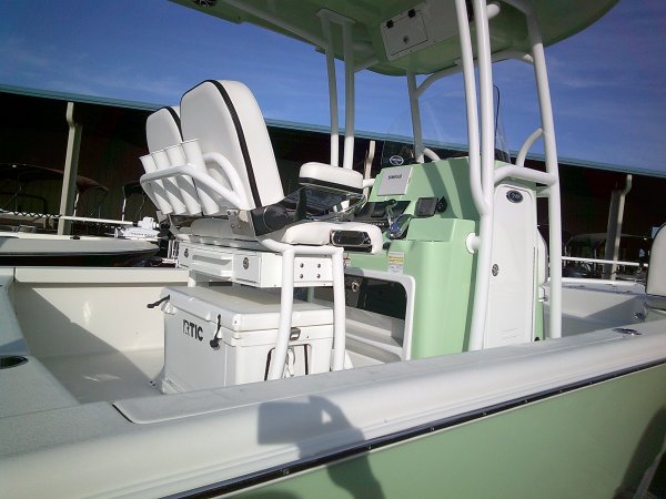 Used 2021  powered Power Boat for sale 2021 Sea Pro 248 Bay for sale in INVERNESS, FL