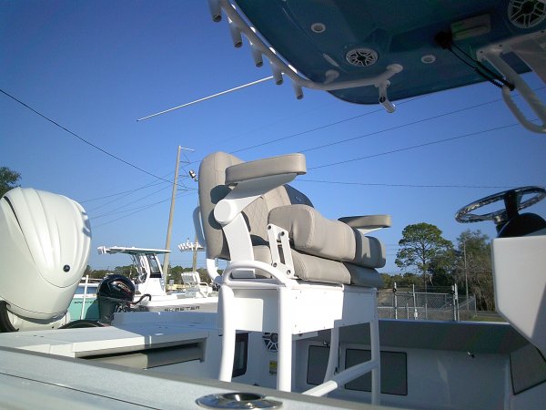Helm Seat 2025 Sportsman 247 Masters for sale in INVERNESS, FL