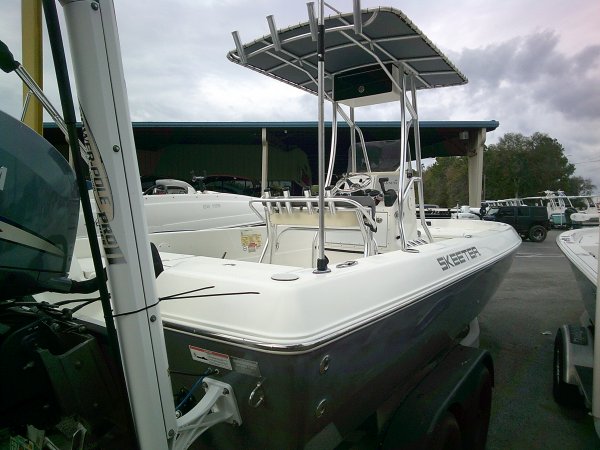 Pre-Owned 2012  powered Skeeter Boat for sale 2012 Skeeter SX2250 for sale in INVERNESS, FL