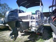Pre-Owned 2023  powered Power Boat for sale 2023 Bennington 208SLJ Tri-toon for sale in INVERNESS, FL