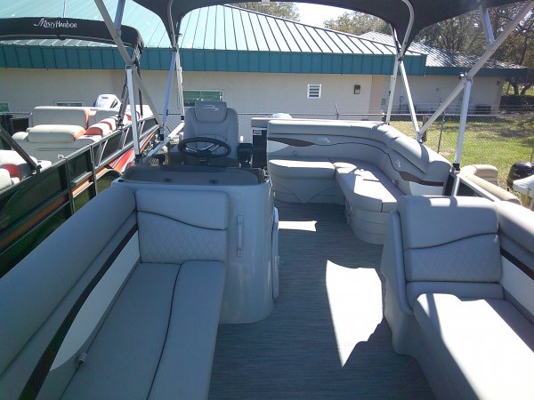 Pre-Owned 2023 Bennington 208SLJ Tri-toon for sale 2023 Bennington 208SLJ Tri-toon for sale in INVERNESS, FL