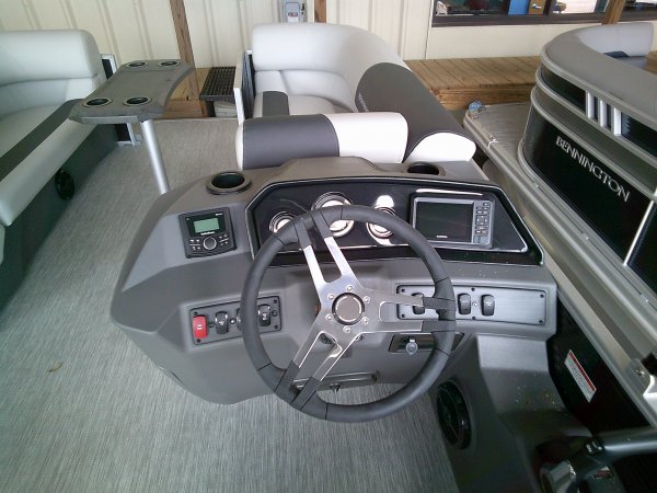 Helm / Garmin 2025 Bennington 20SSR for sale in INVERNESS, FL