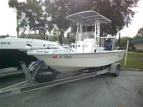 Pre-Owned 2002  powered Cape Horn Boat for sale 2002 Cape Horn 18' Bay for sale in INVERNESS, FL