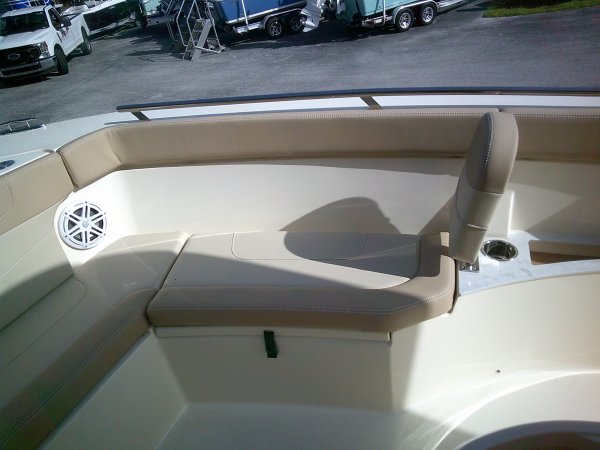 Bow Seating 2026 Scout Boats 240XSF for sale in INVERNESS, FL