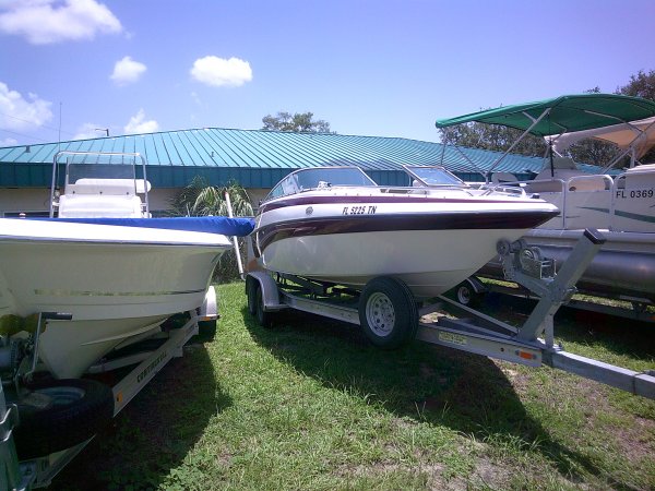 Pre-Owned 2004  powered Crownline Boat for sale 2004 Crownline 198 BR for sale in INVERNESS, FL