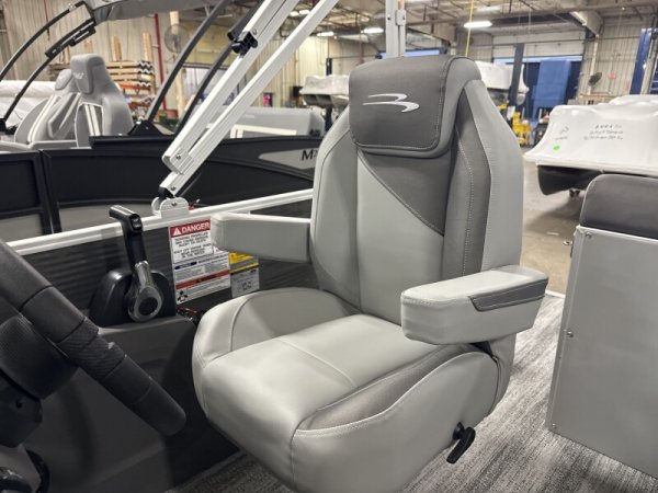 New 2026 powered Bennington Boat for sale 2026 Bennington 168SLJ for sale in INVERNESS, FL