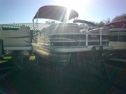 Used 2015 Tracker 22' Party Barge DLX Power Boat for sale 2015 Tracker 22' Party Barge DLX for sale in INVERNESS, FL