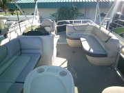 Used 2015 Power Boat for sale 2015 Tracker 22' Party Barge DLX for sale in INVERNESS, FL