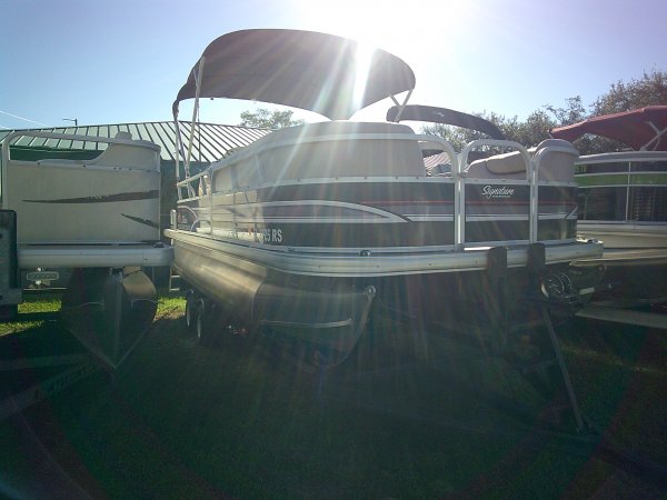 Used 2015 Tracker 22' Party Barge DLX Power Boat for sale 2015 Tracker 22' Party Barge DLX for sale in INVERNESS, FL