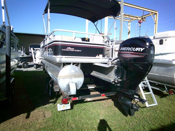 Used 2015 Tracker 22' Party Barge DLX for sale 2015 Tracker 22' Party Barge DLX for sale in INVERNESS, FL