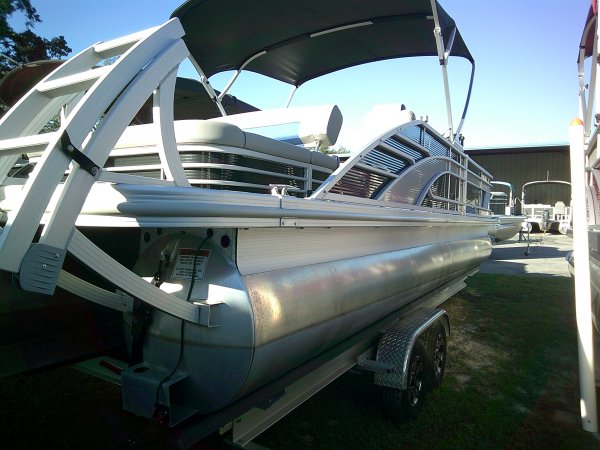 Pre-Owned 2021 Bennington 25LSB Tritoon Power Boat for sale 2021 Bennington 25LSB Tritoon for sale in INVERNESS, FL