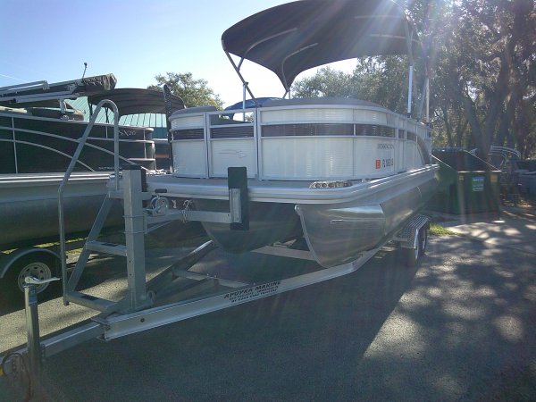 Pre-Owned 2024  powered Power Boat for sale 2024 Bennington 20 SXL Tri-toon for sale in INVERNESS, FL