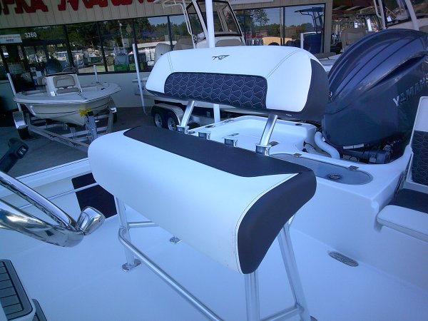 Helm Seat 2026 Tidewater 2110BM for sale in INVERNESS, FL