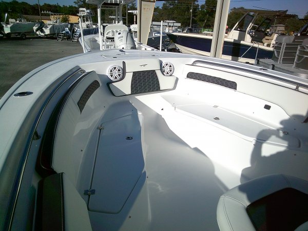 Bow Seating 2026 Tidewater 220 CC for sale in INVERNESS, FL