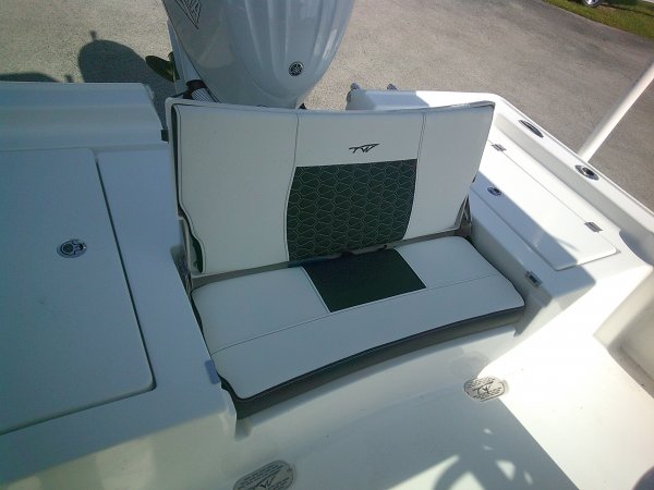Rear Bench Seat 2027 Tidewater 2410  Bay Max for sale in INVERNESS, FL