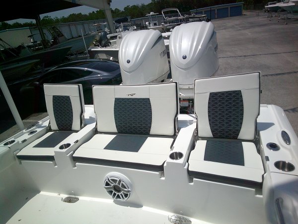 Aft Jump Seats 2027 Tidewater 2700 CB for sale in INVERNESS, FL