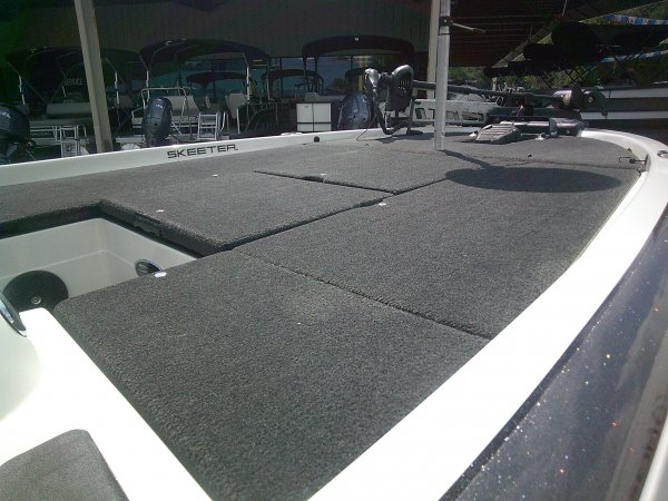 Pre-Owned 2009  powered Skeeter Boat for sale 2009 Skeeter 20 for sale in INVERNESS, FL