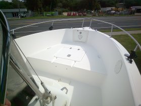 2005 Century 2000 CC for sale at APOPKA MARINE in INVERNESS, FL