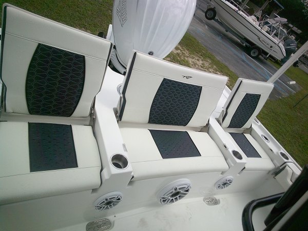Aft Seating 2027 Tidewater 2500CB for sale in INVERNESS, FL