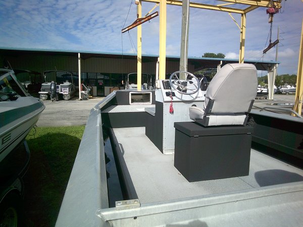 Used 2027 A M F Power Boat for sale 2000 A M F Wooldridge 19' Tunnel Skiff for sale in INVERNESS, FL