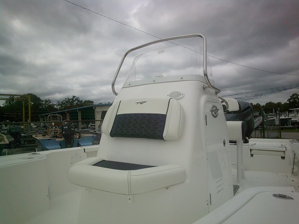 Console Seat 2027 Tidewater 2110 BMT for sale in INVERNESS, FL