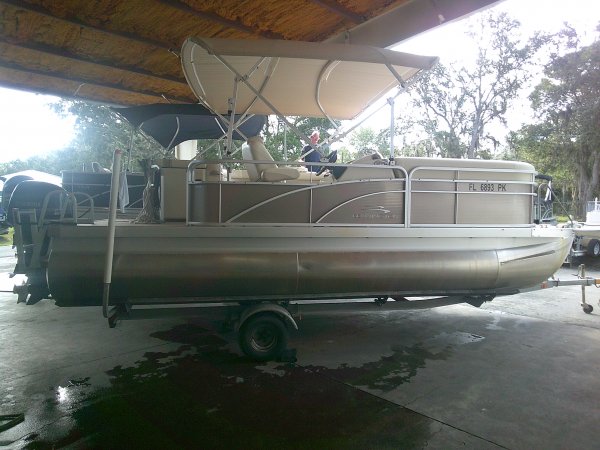 Pre-Owned 2013  powered Bennington Boat for sale 2013 Bennington 20SLX for sale in INVERNESS, FL